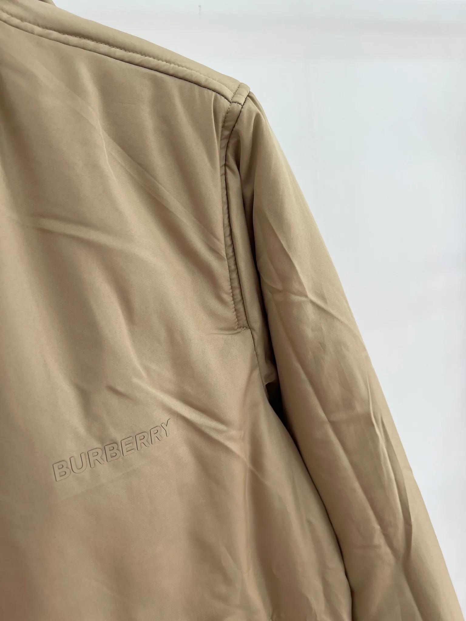 Куртки И Пуховики Женские Burberry 18415749