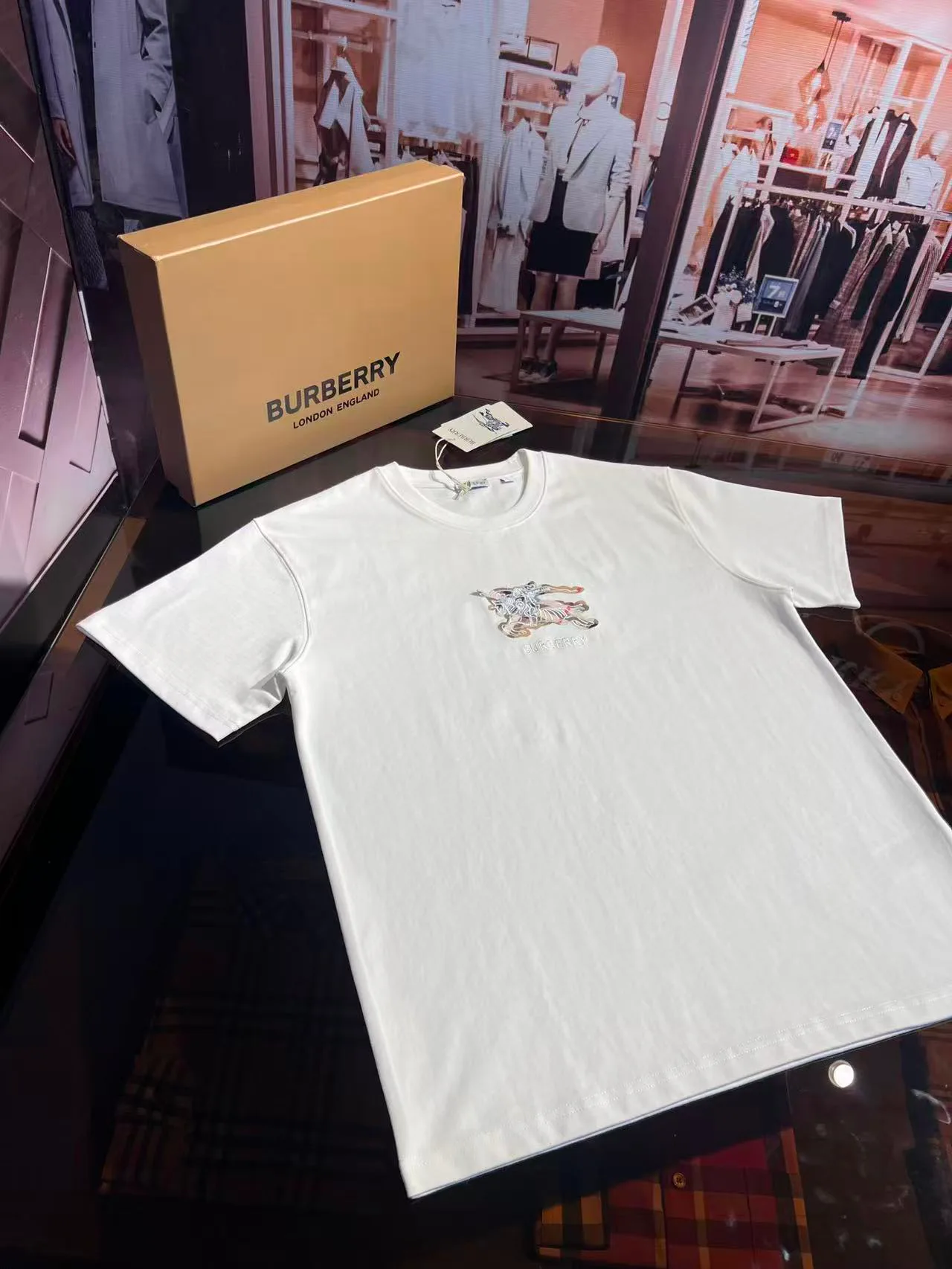 Футболки Женские Burberry 10658044