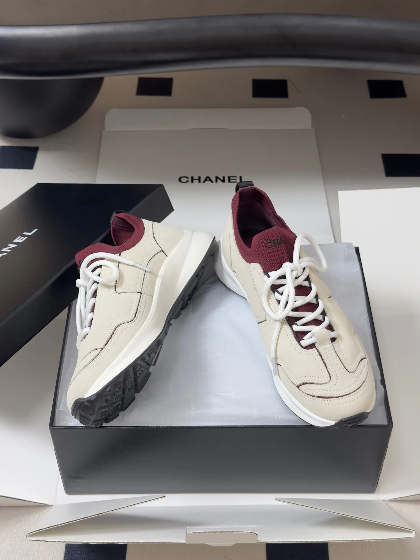 Кроссовки Женские Chanel 17338443