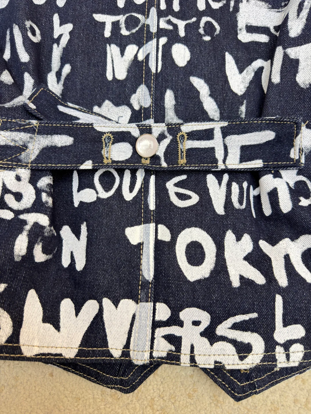 Куртки И Пуховики Мужские Louis Vuitton 1566565