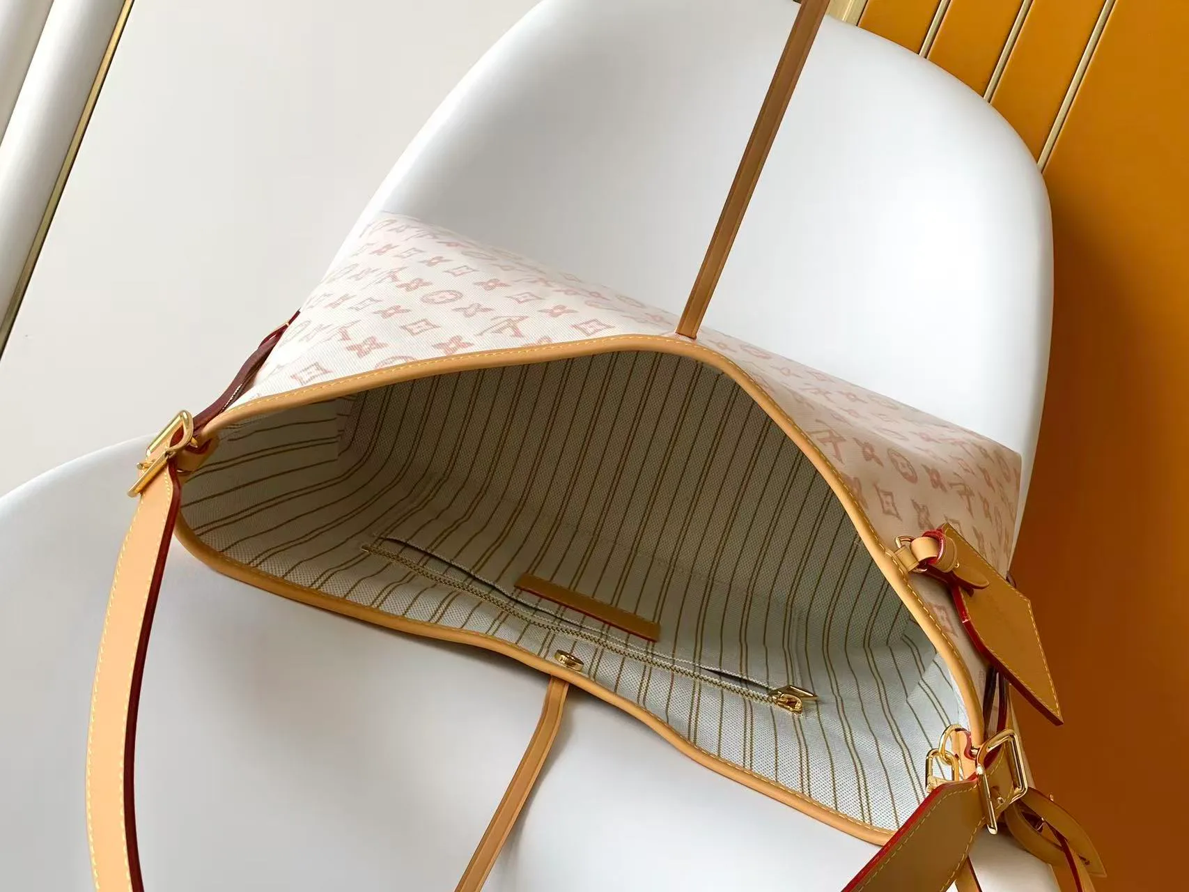 Классические Сумки Женские Louis Vuitton 11394952