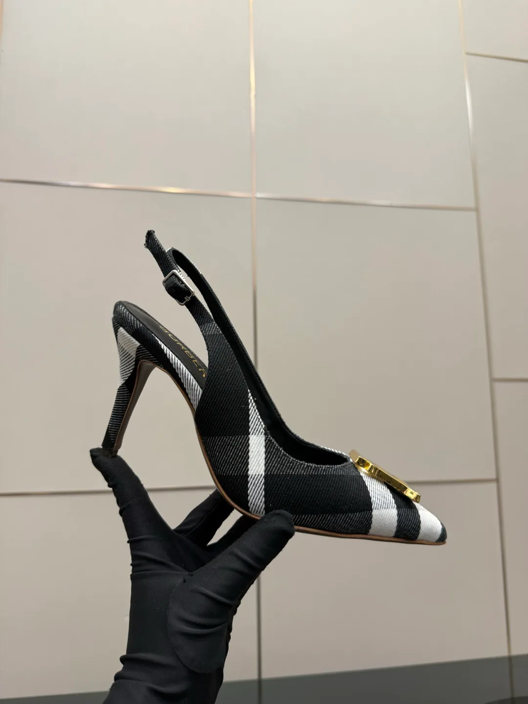 Туфли Женские Burberry 11096286