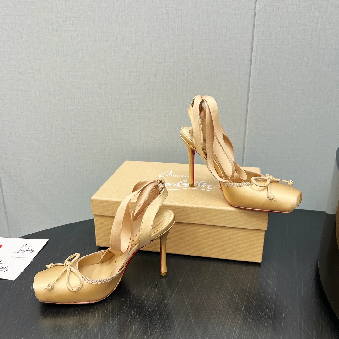 Туфли Женские Christian Louboutin 401892