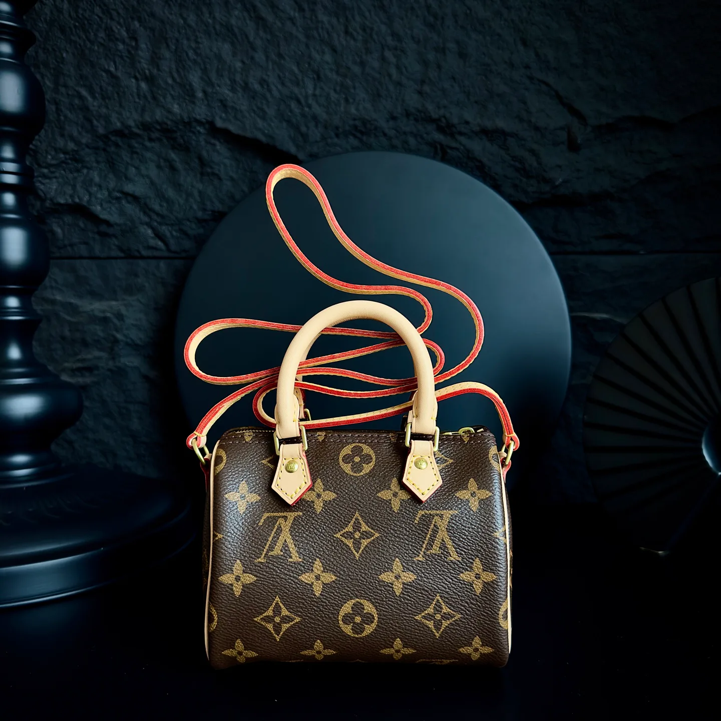 Классические Сумки Женские Louis Vuitton 11886371