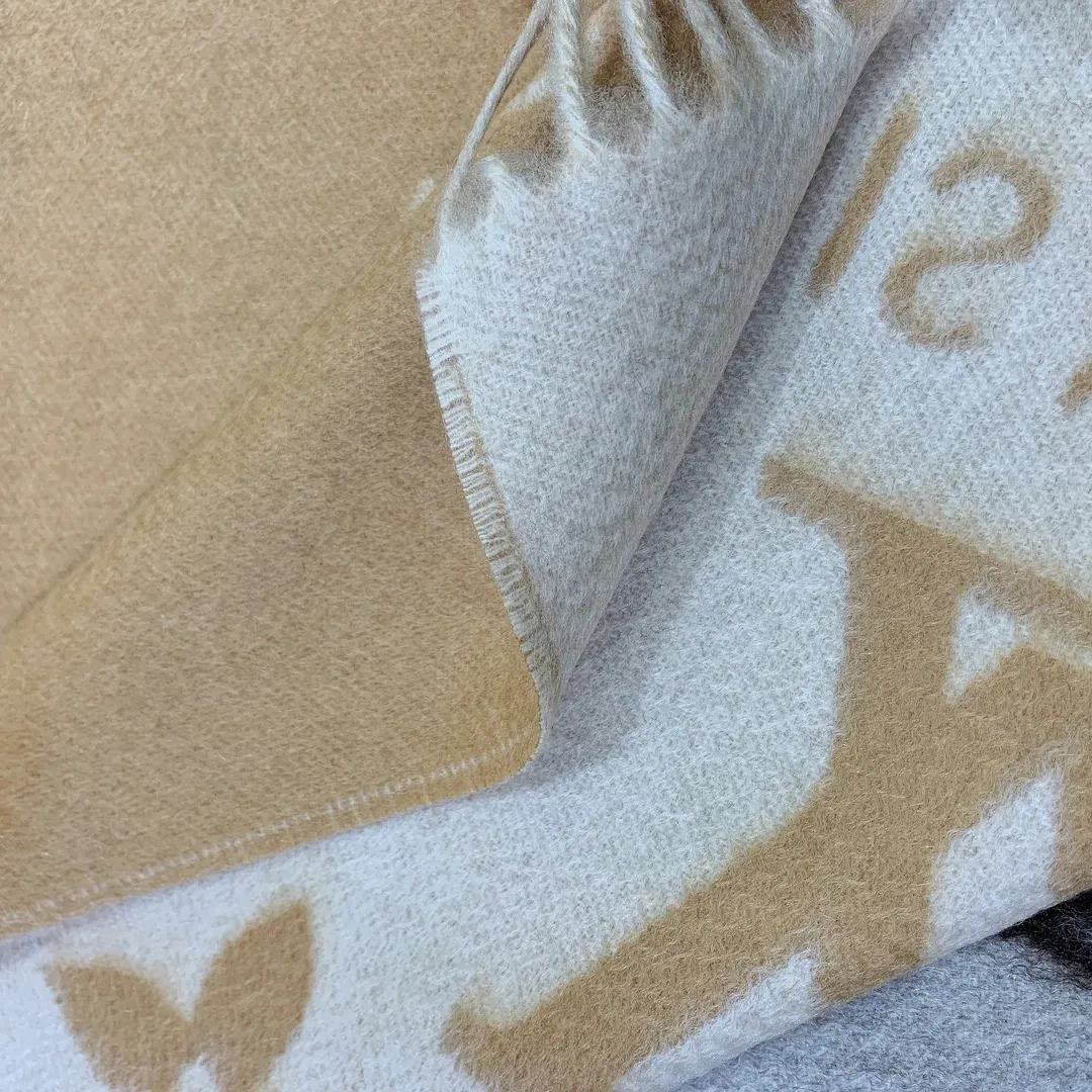 Шарфы Louis Vuitton 5858526