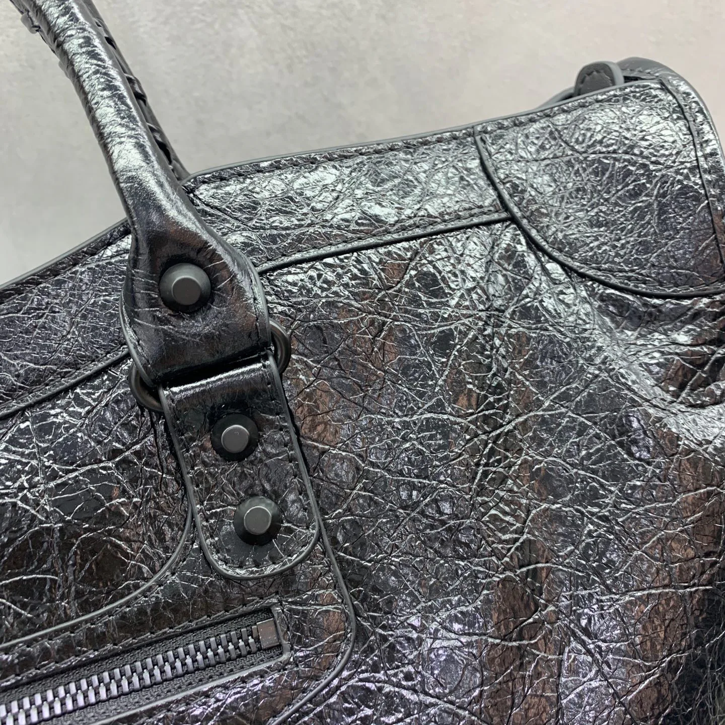 Классические Сумки Женские Balenciaga 18135892