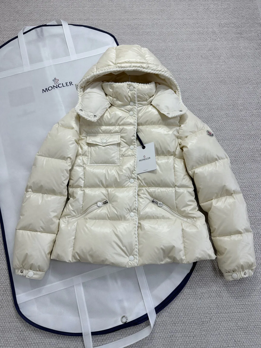 Куртки И Пуховики Женские Moncler 4627599