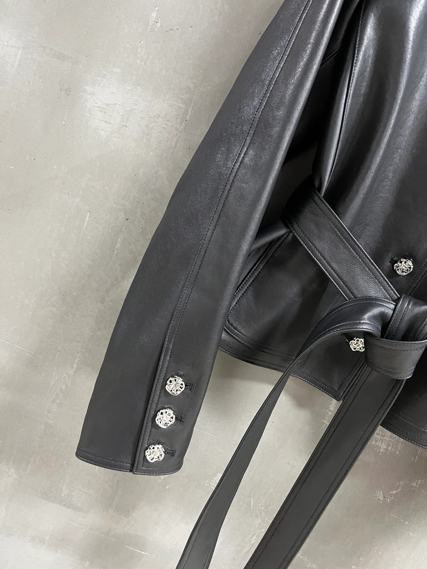 Кожаные Куртки И Дублёнки Женские Chanel 18015897