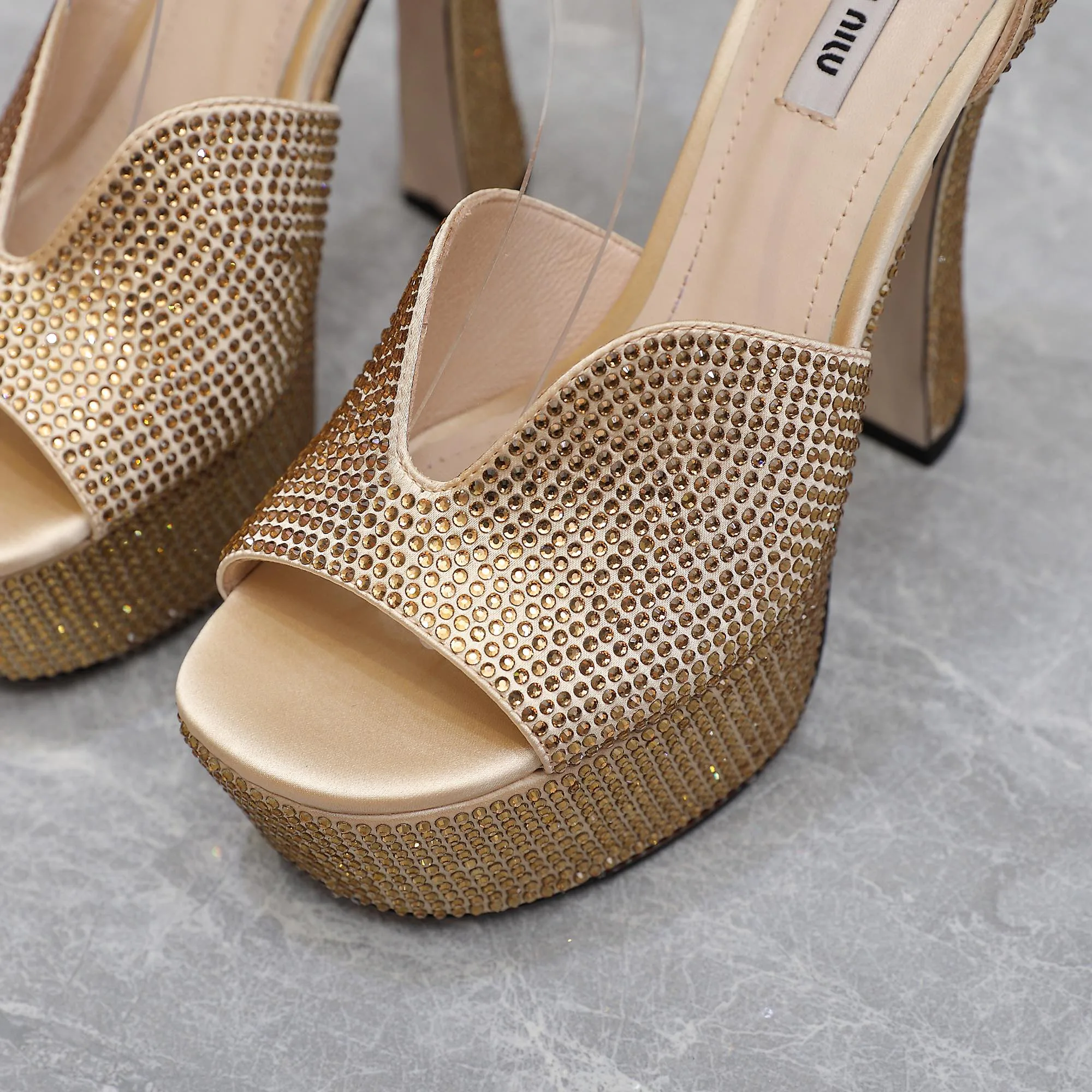 Босоножки Женские Miu Miu 11416359