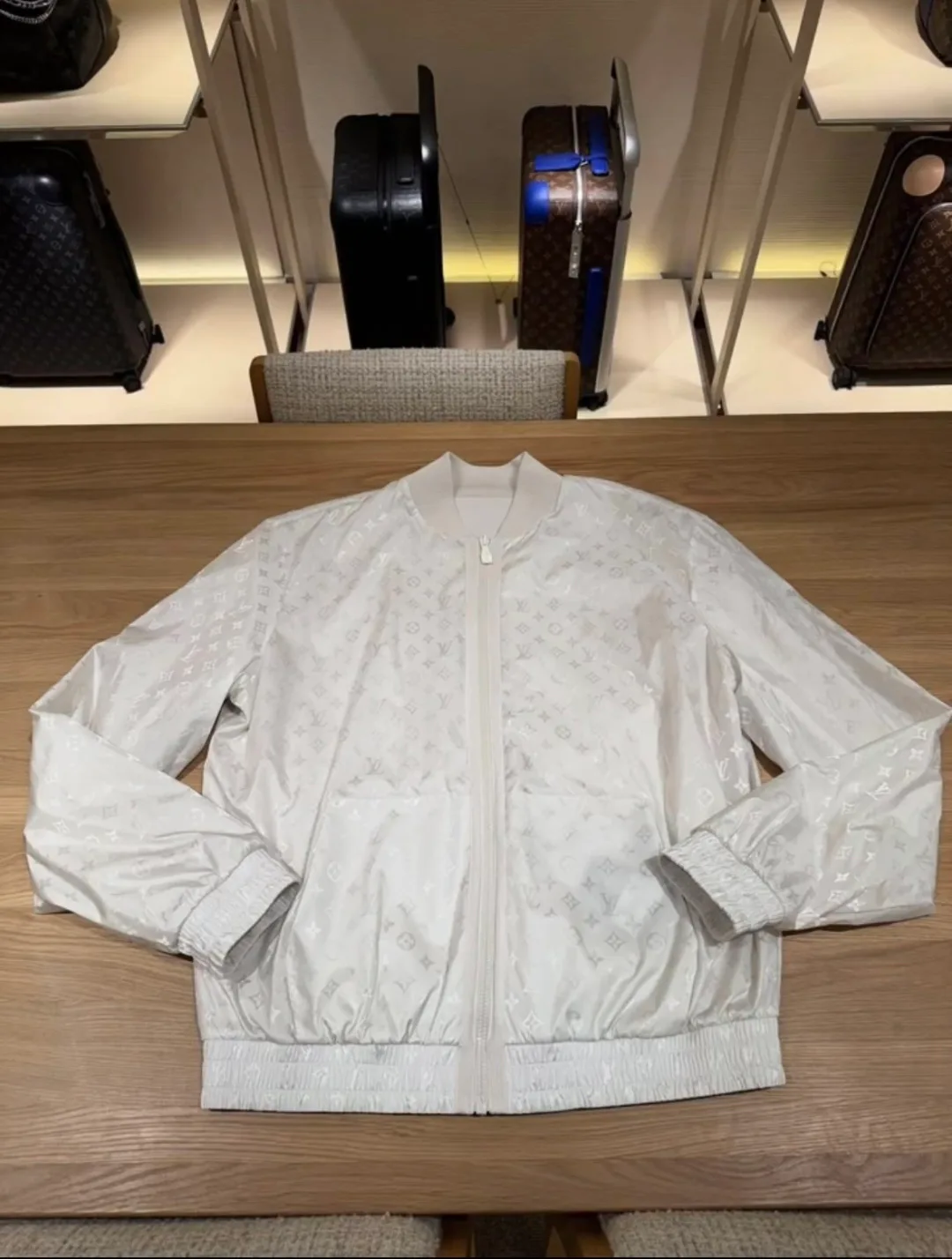 Куртки И Пуховики Мужские Louis Vuitton 10268189