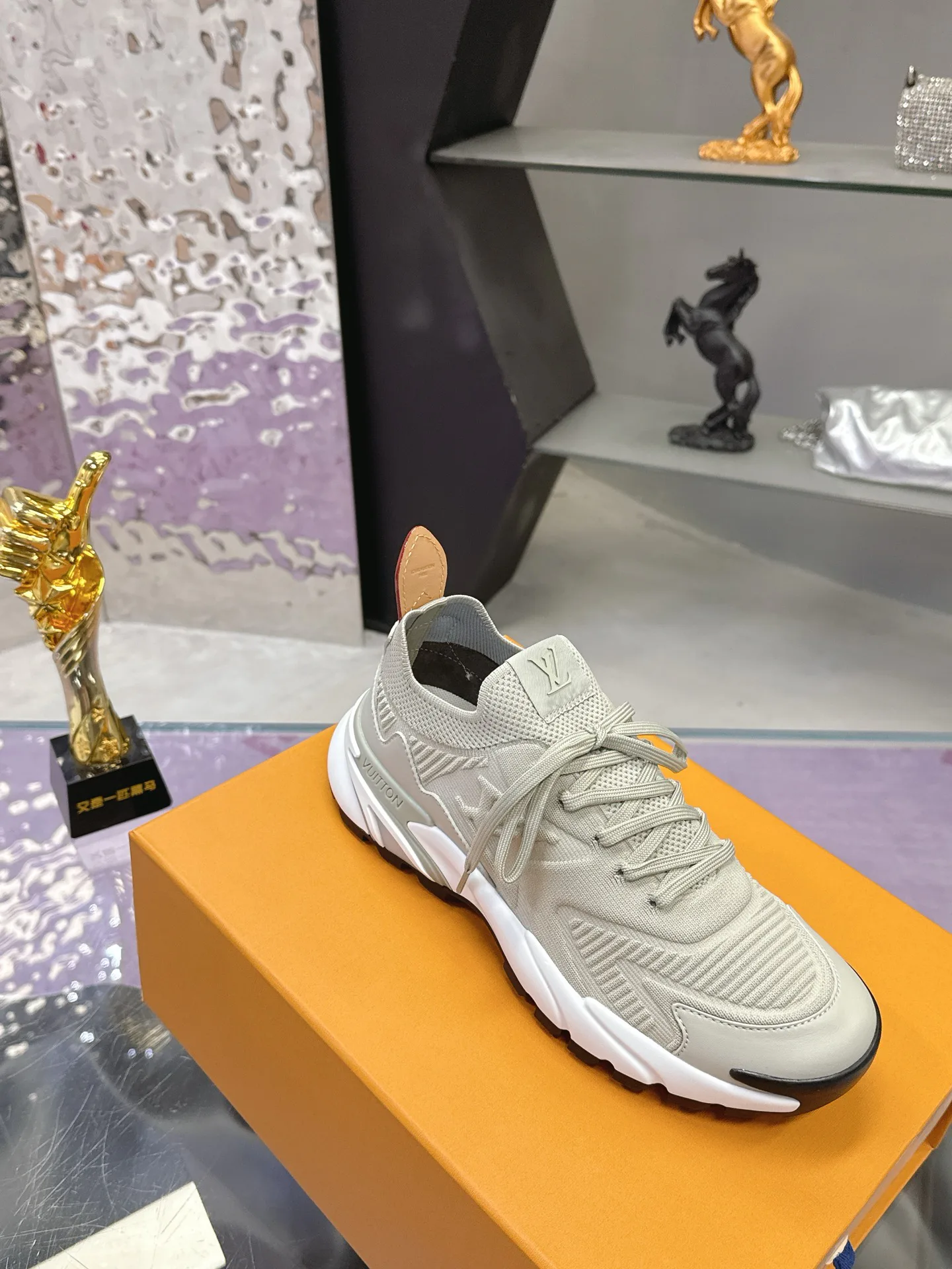 Кроссовки Мужские Louis Vuitton 841682