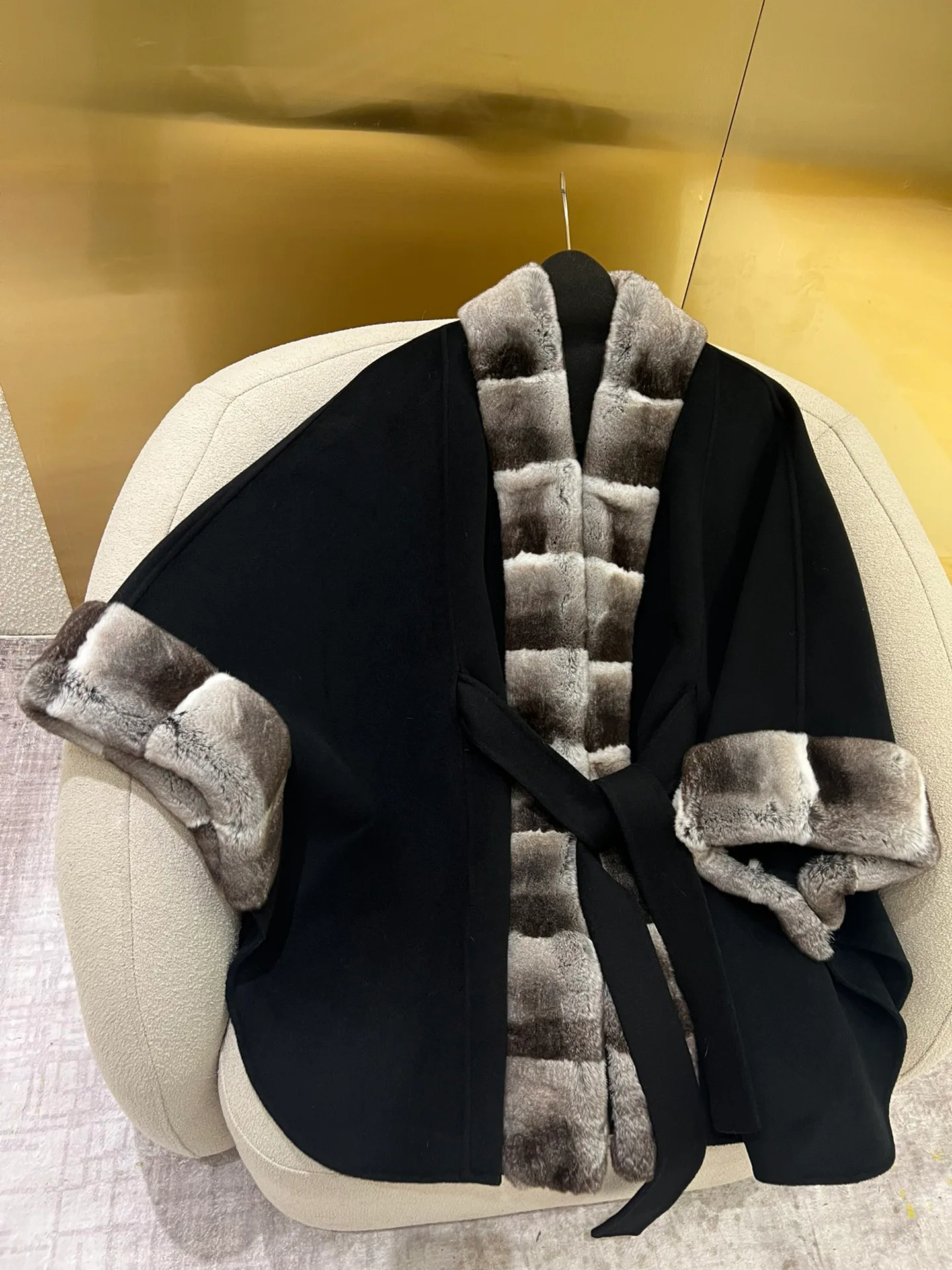 Пальто Женские Loro Piana 19078710