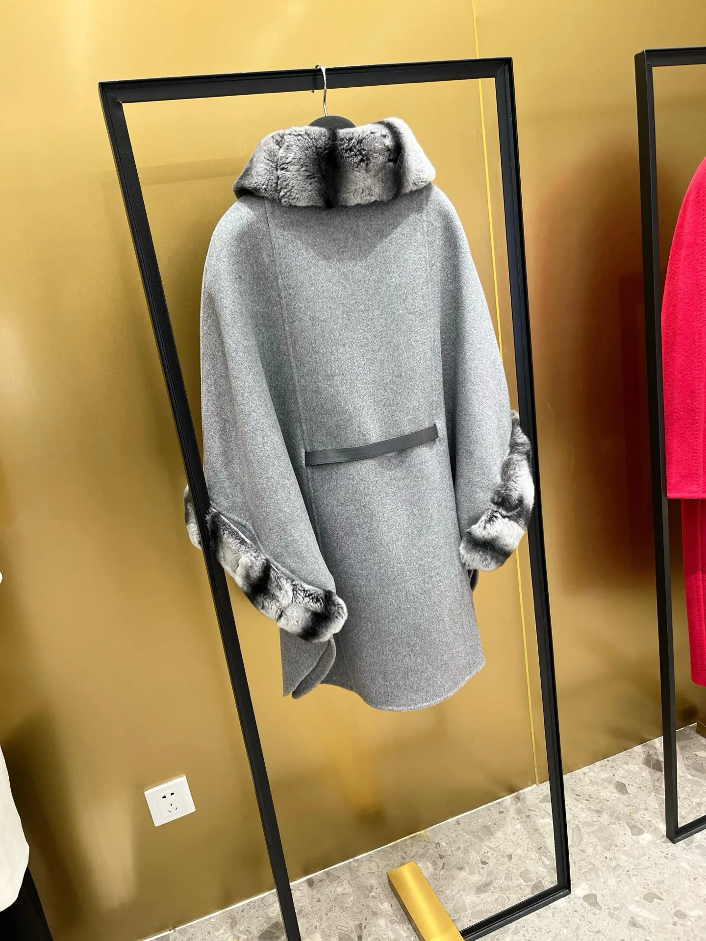 Пальто Женские Loro Piana 17998410