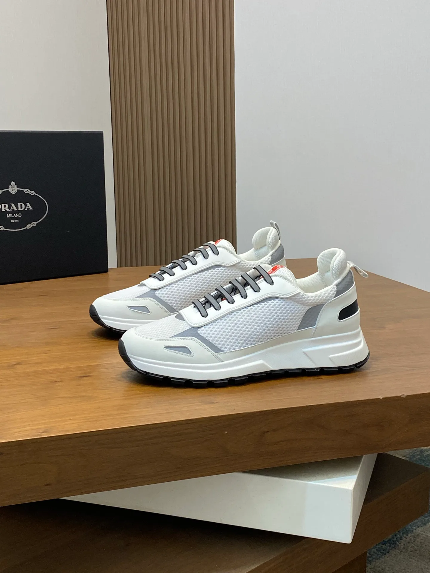 Кроссовки Мужские Prada 34394