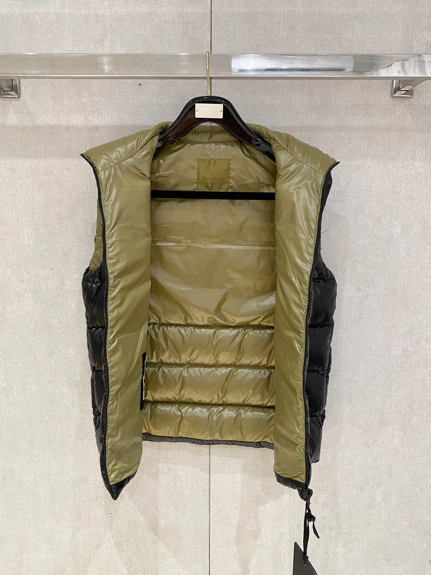 Жилеты Мужские Moncler 1807049