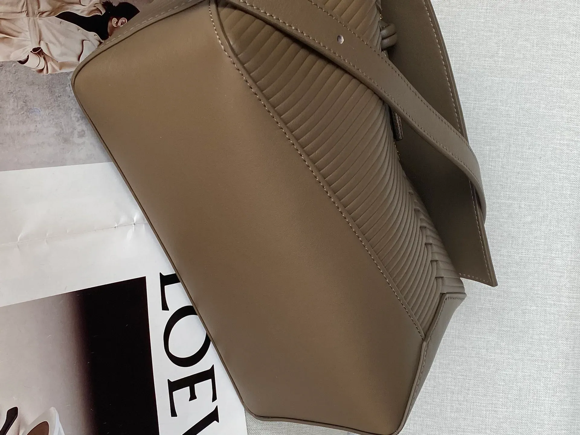 Классические Сумки Женские Loewe 819874