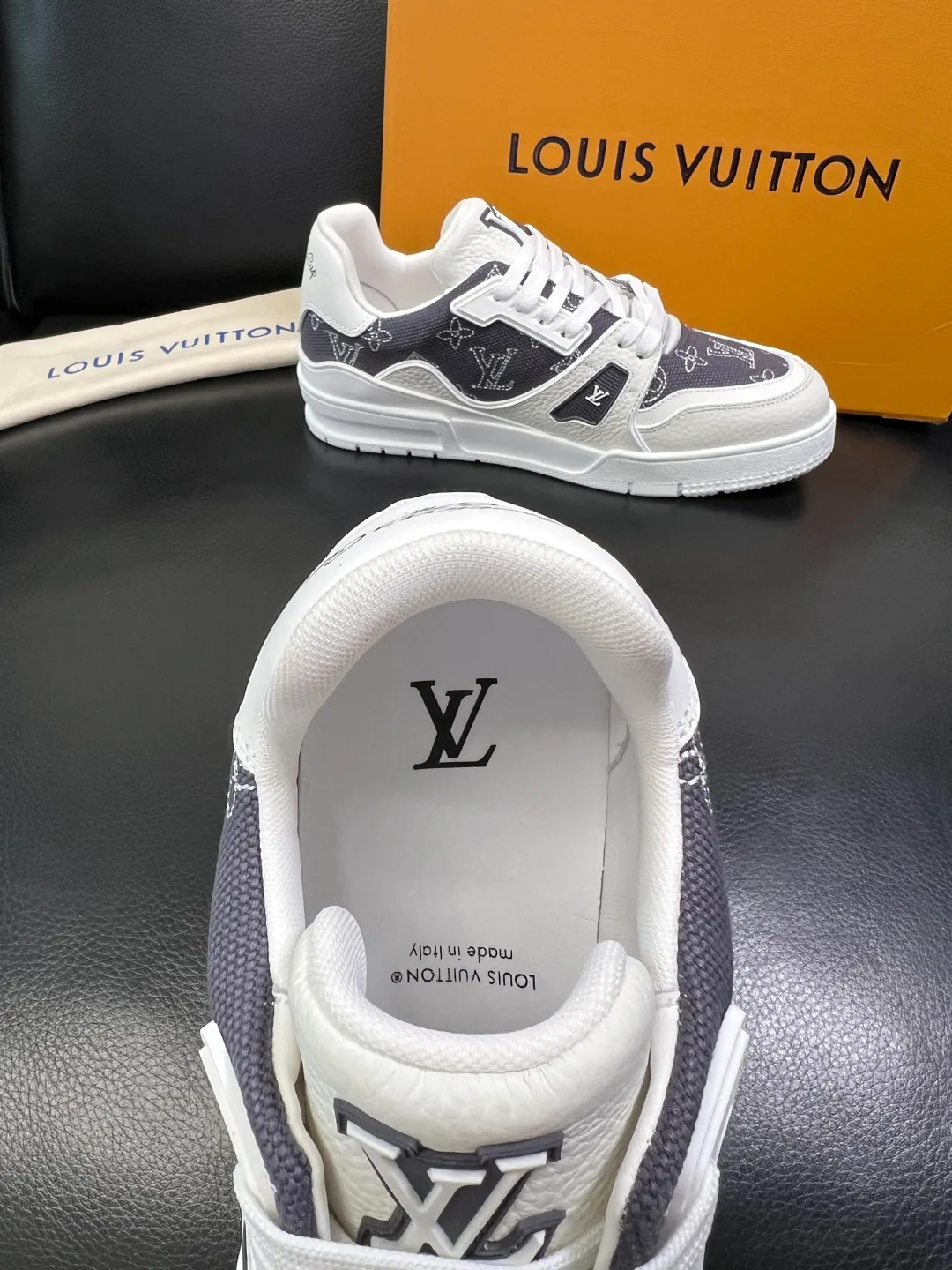 Кроссовки Женские Louis Vuitton 420235