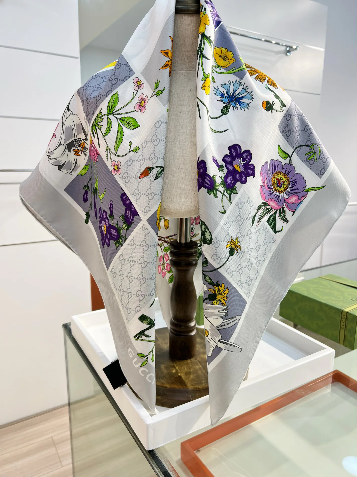 Платки Gucci 11256485