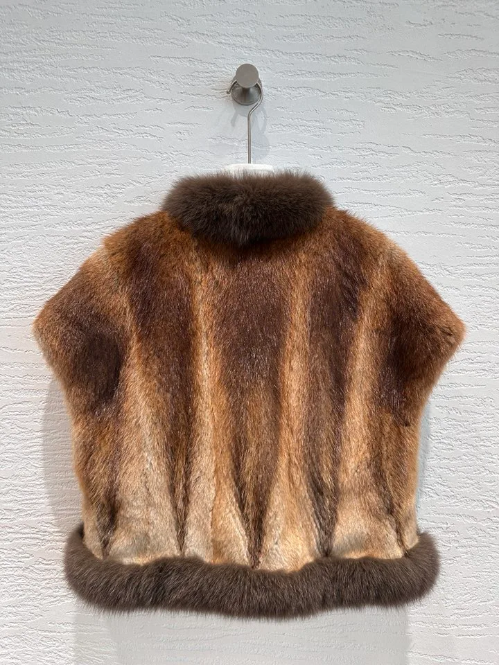 Шубы Женские Fendi 18321089