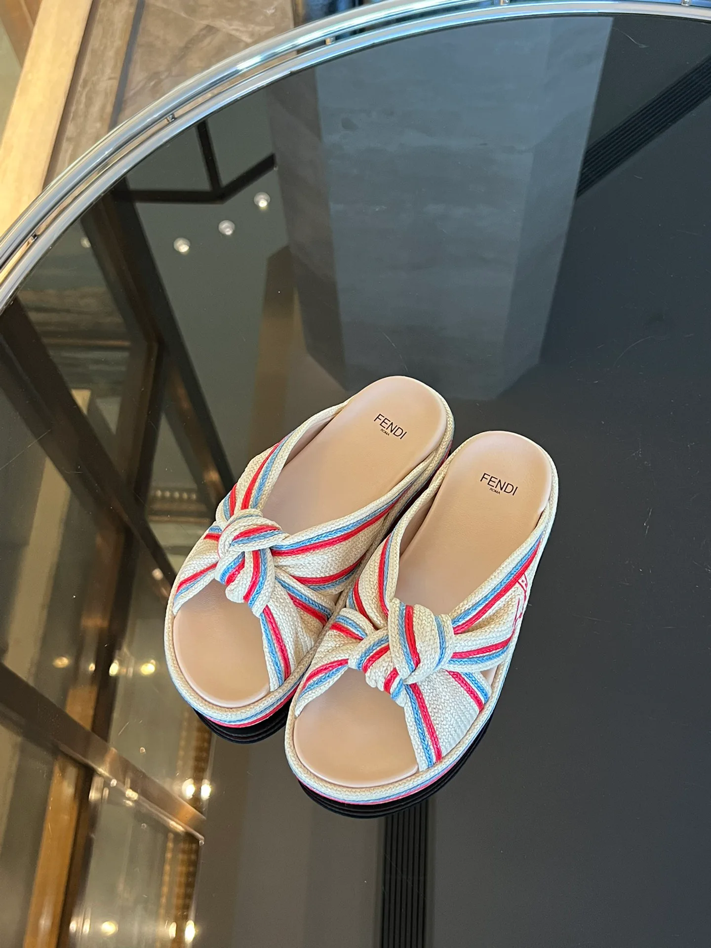 Шлепанцы Женские Fendi 22515