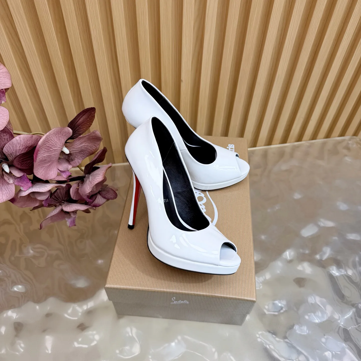 Туфли Женские Christian Louboutin 9707816
