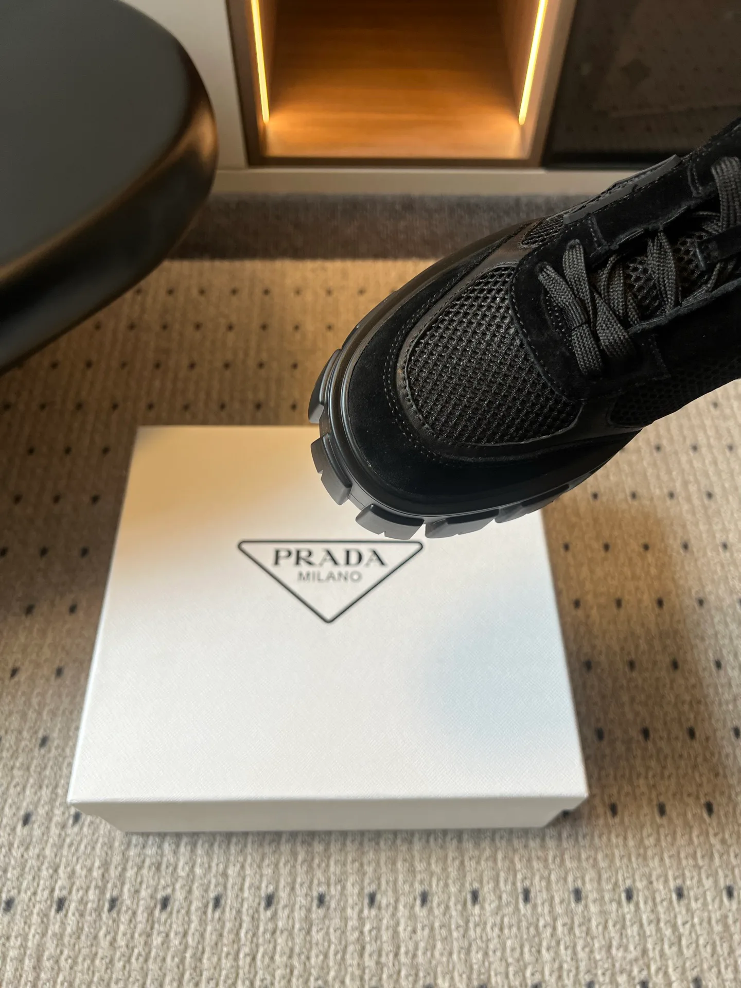 Кроссовки Женские Prada 17961573