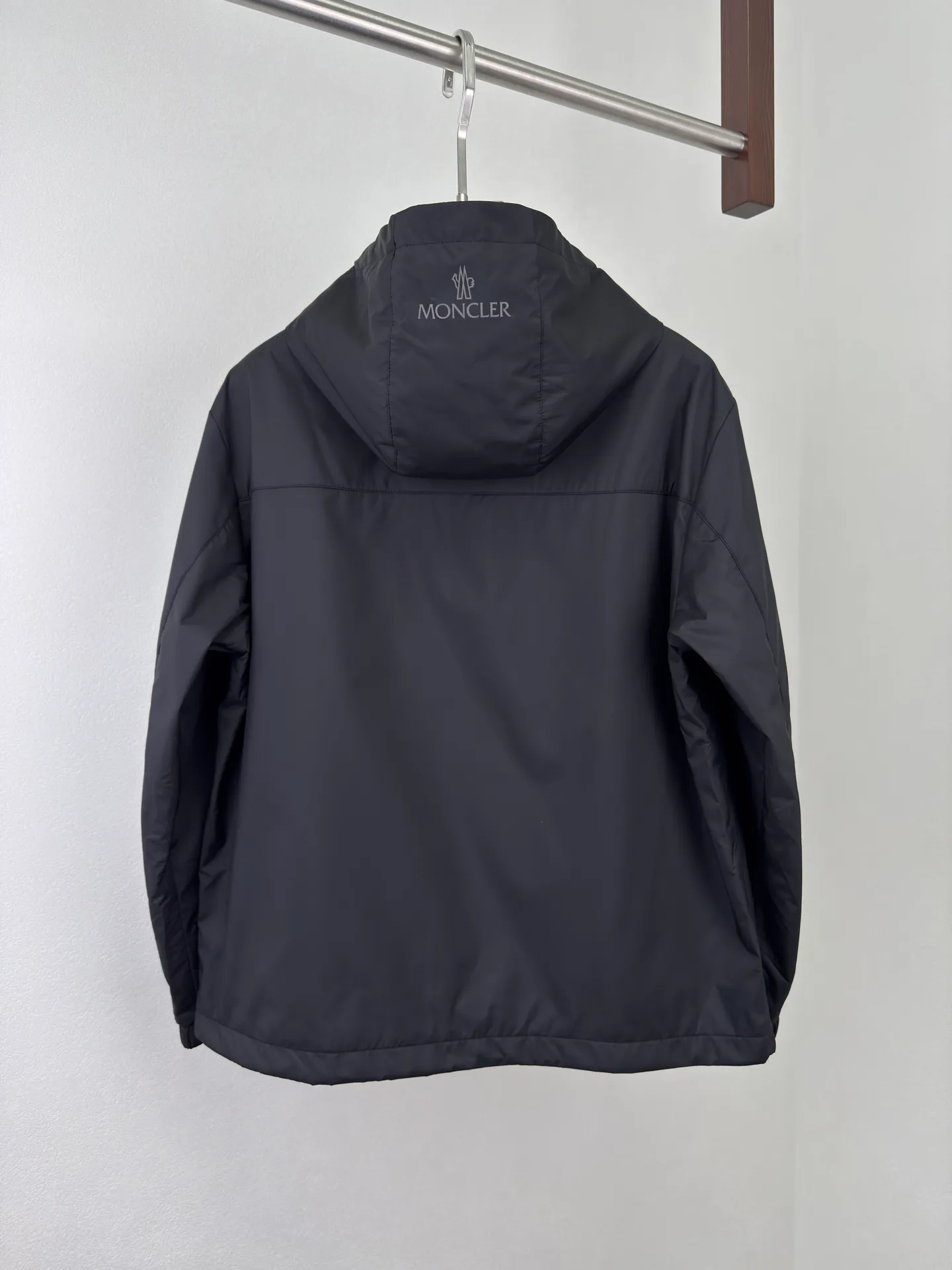 Куртки И Пуховики Мужские Moncler 81373