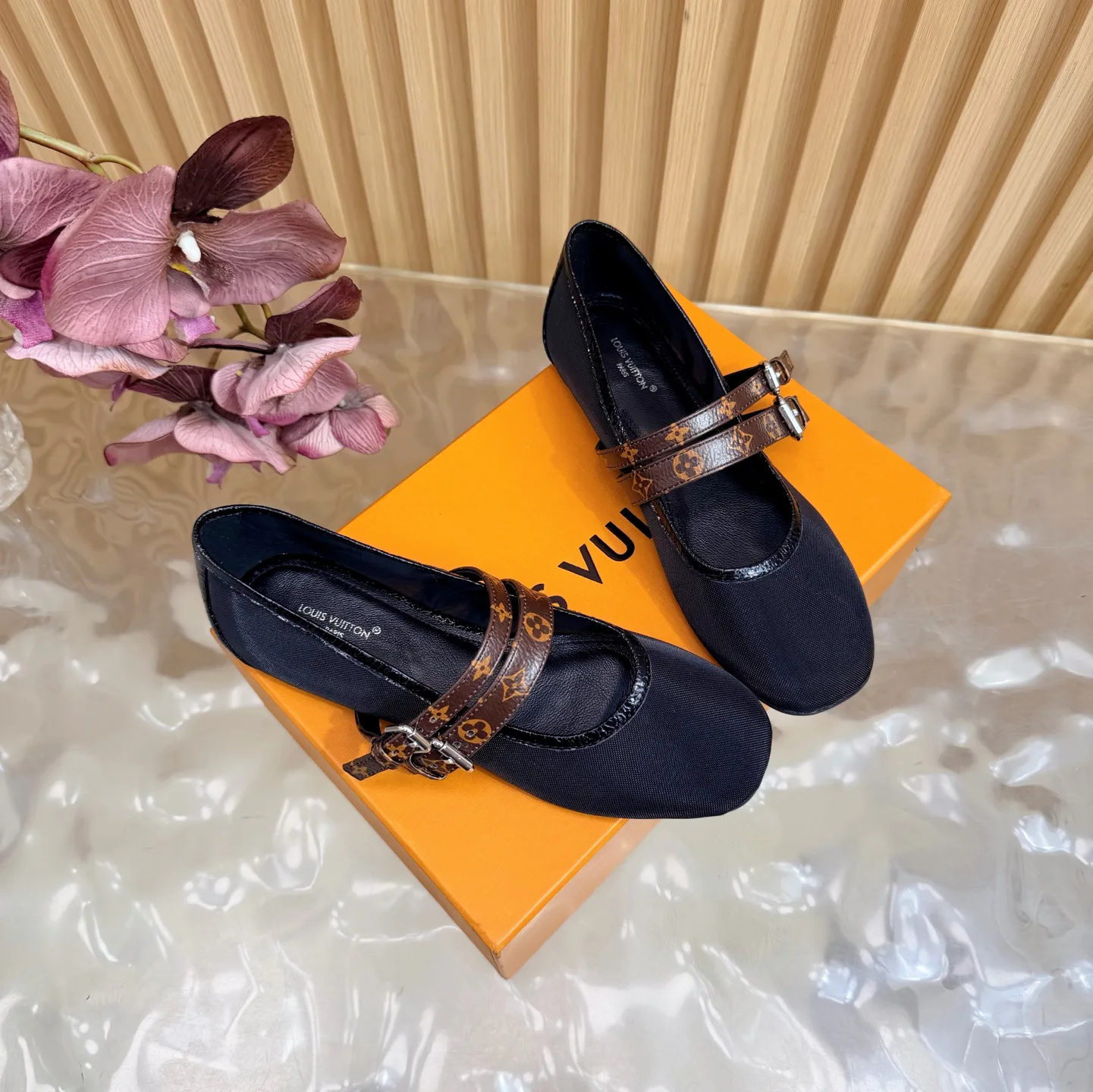 Туфли Женские Louis Vuitton 13542406