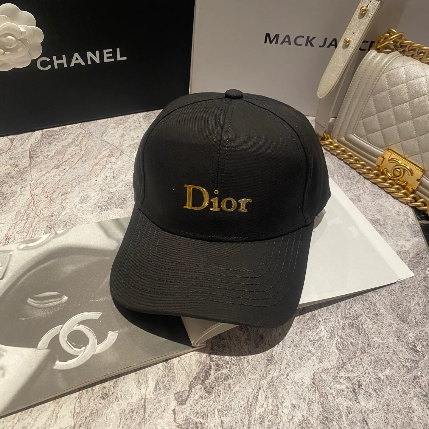Головные Уборы Christian Dior 11477
