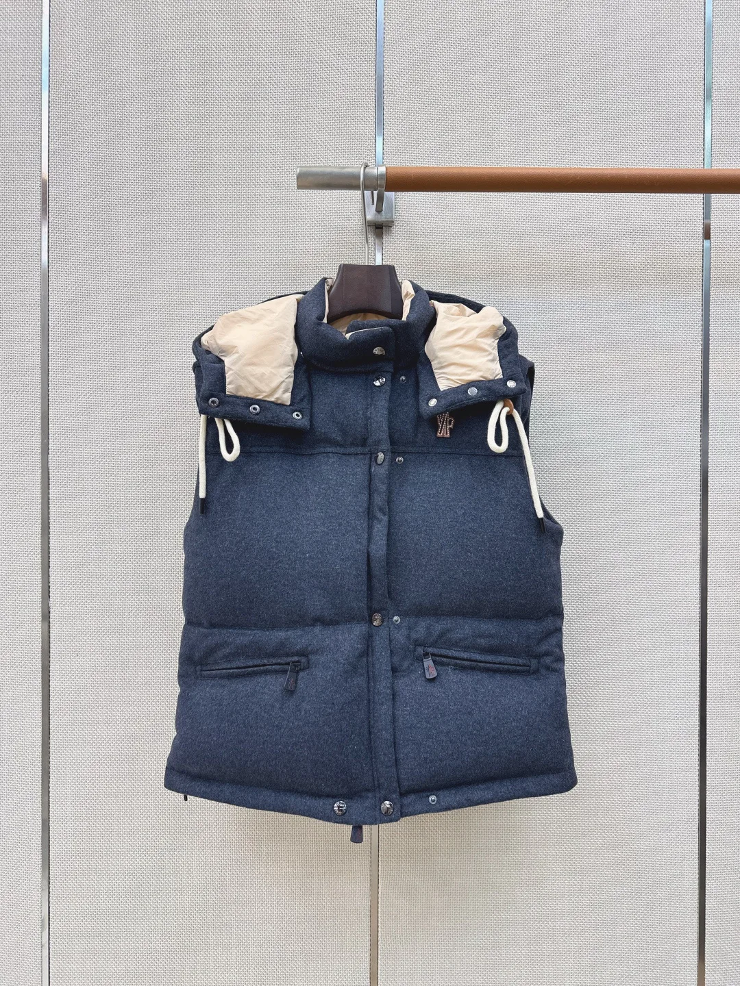 Куртки И Пуховики Женские Moncler 18858614