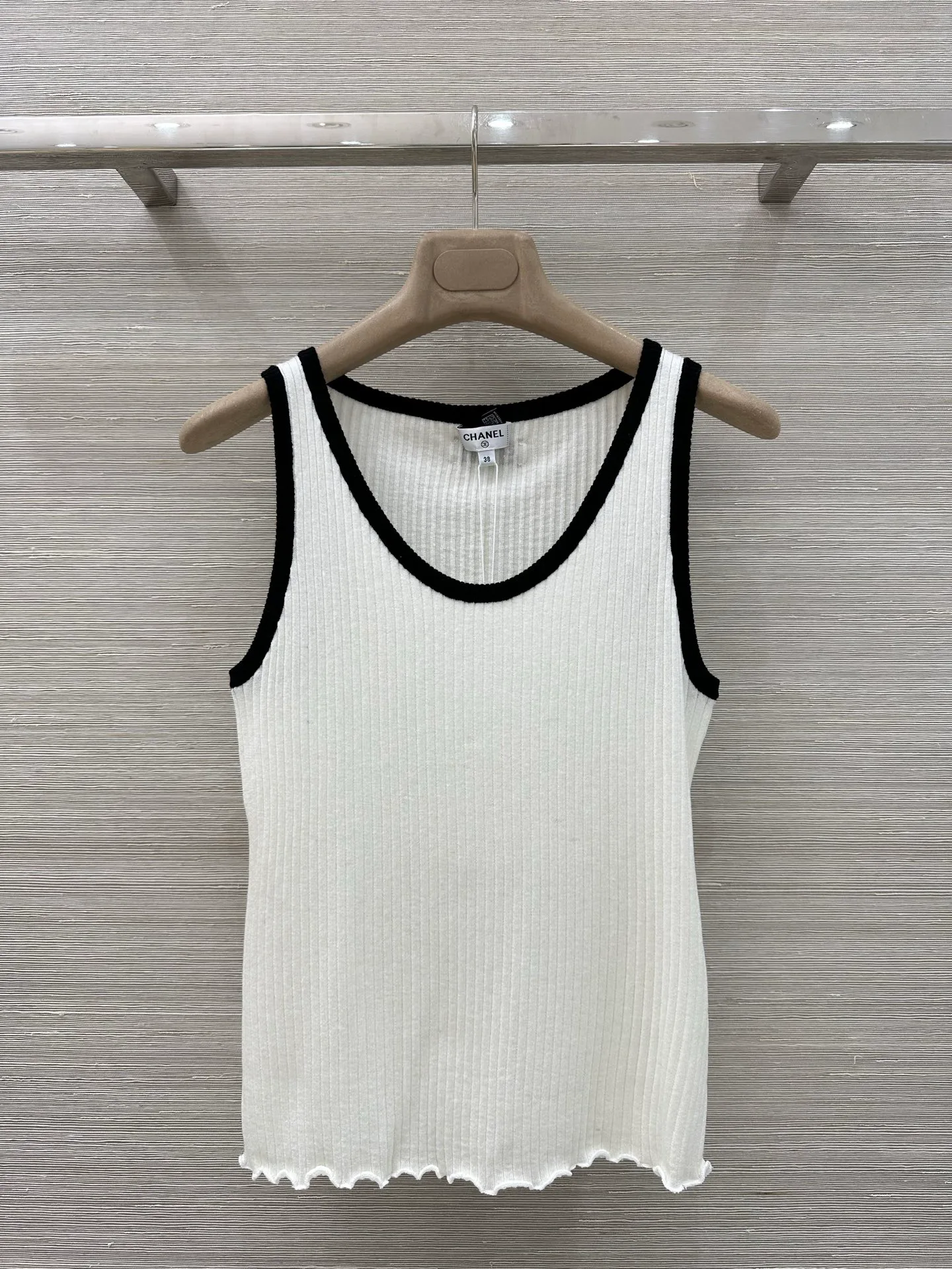 Жилеты Женские Chanel 9710946
