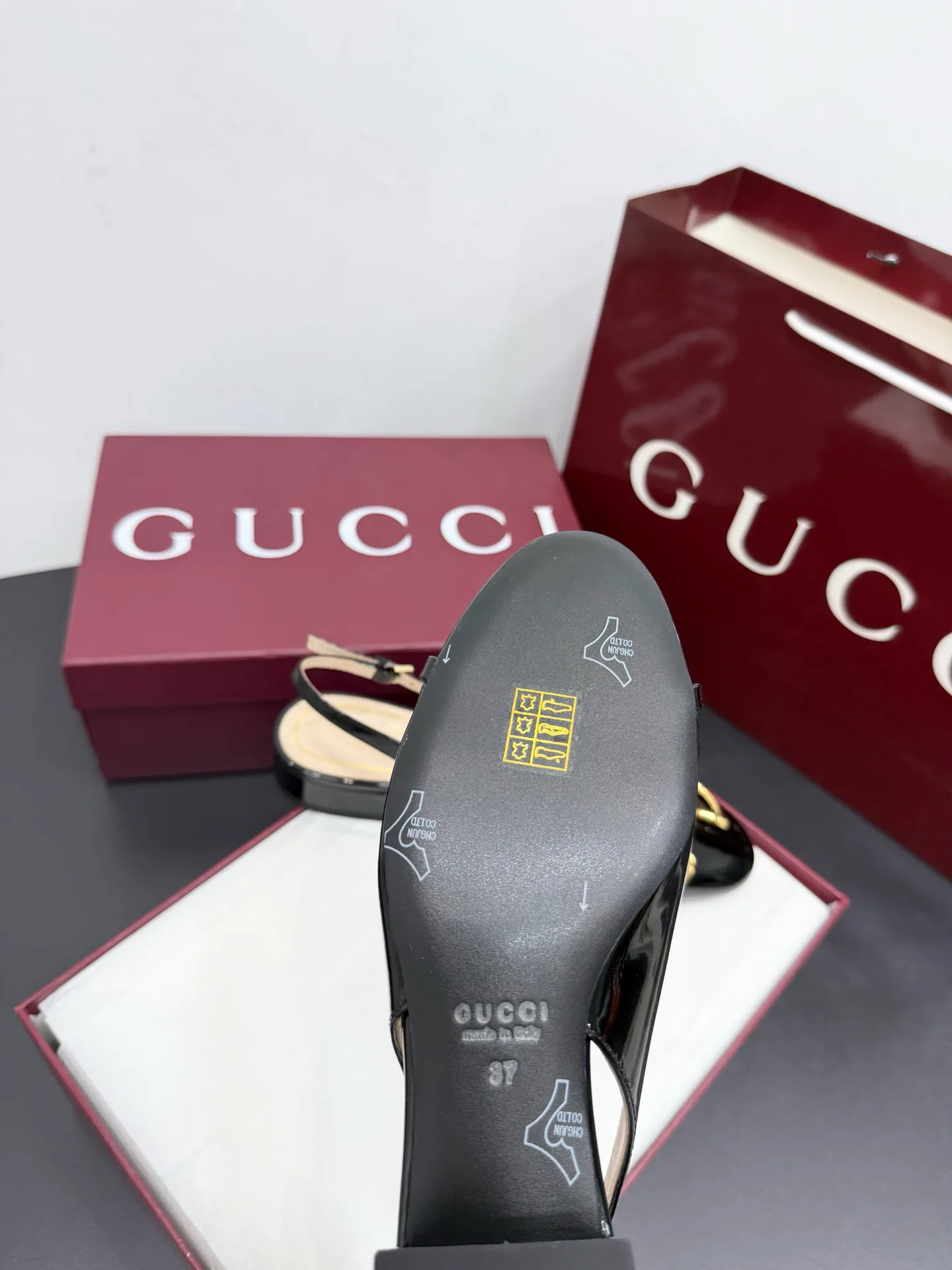 Туфли Женские Gucci 883010