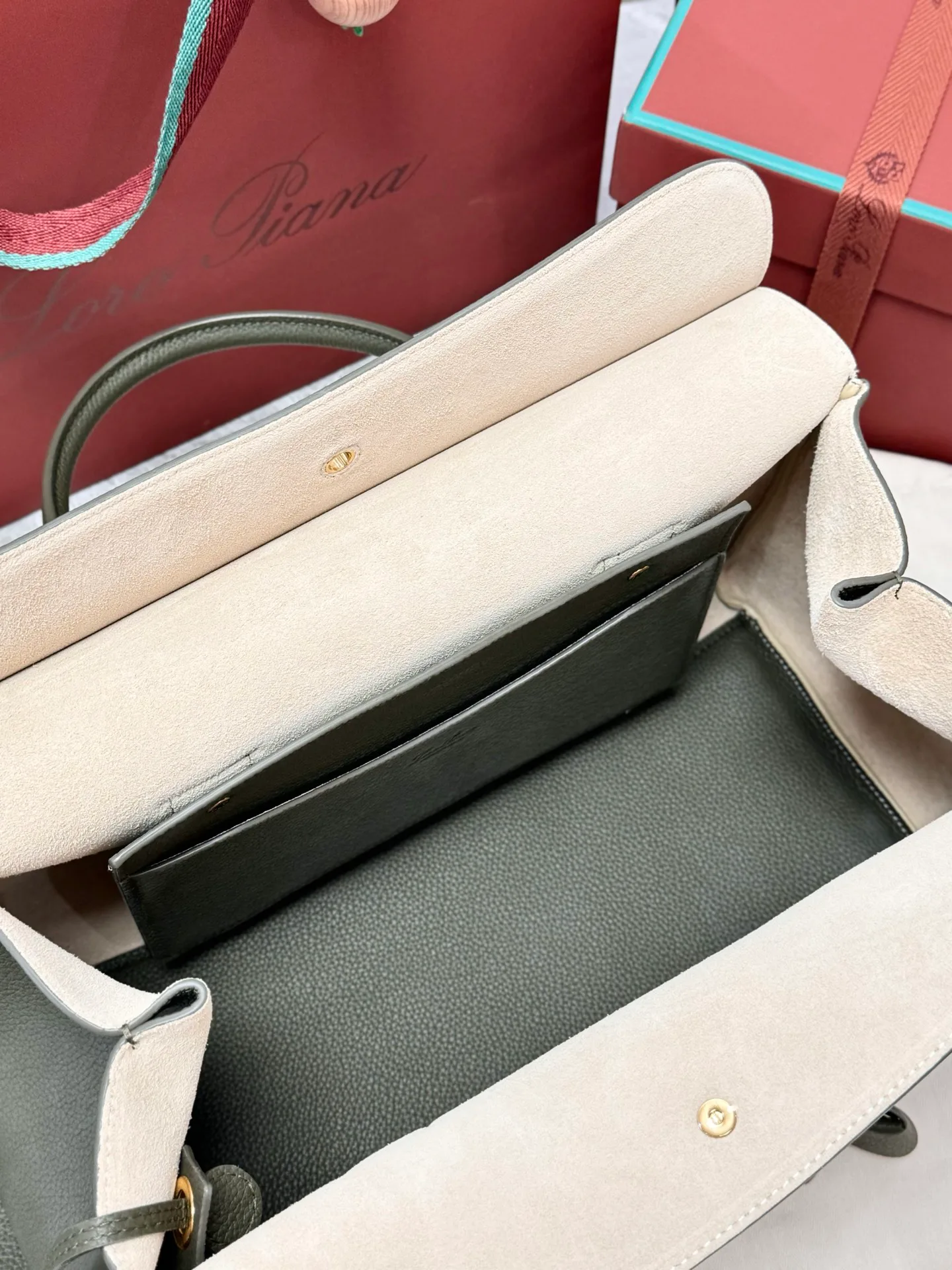 Классические Сумки Женские Loro Piana 11472596