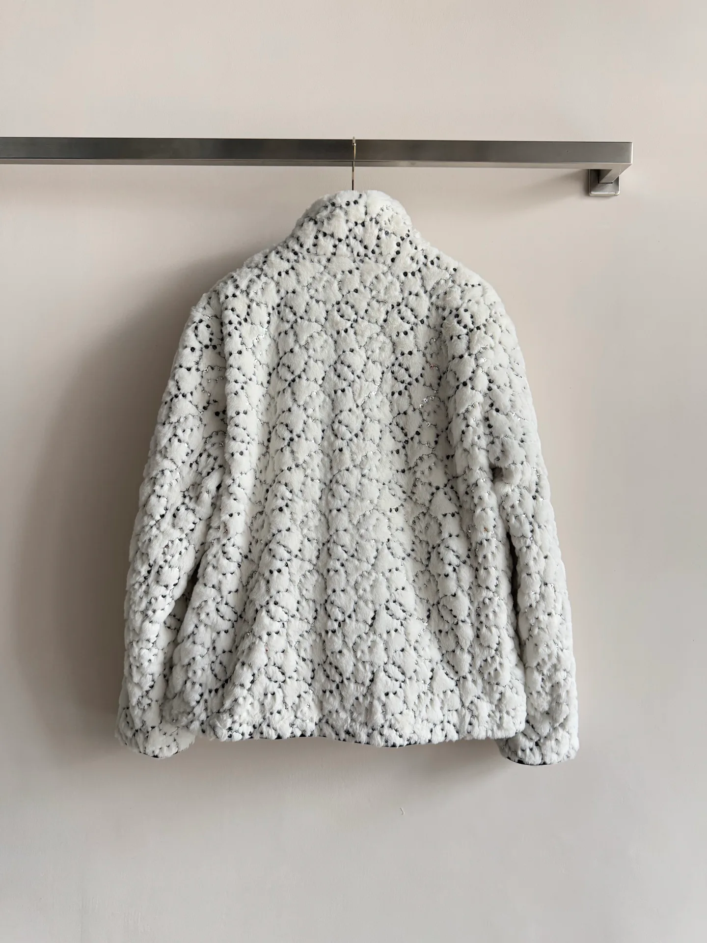 Куртки И Пуховики Женские Chanel 282239