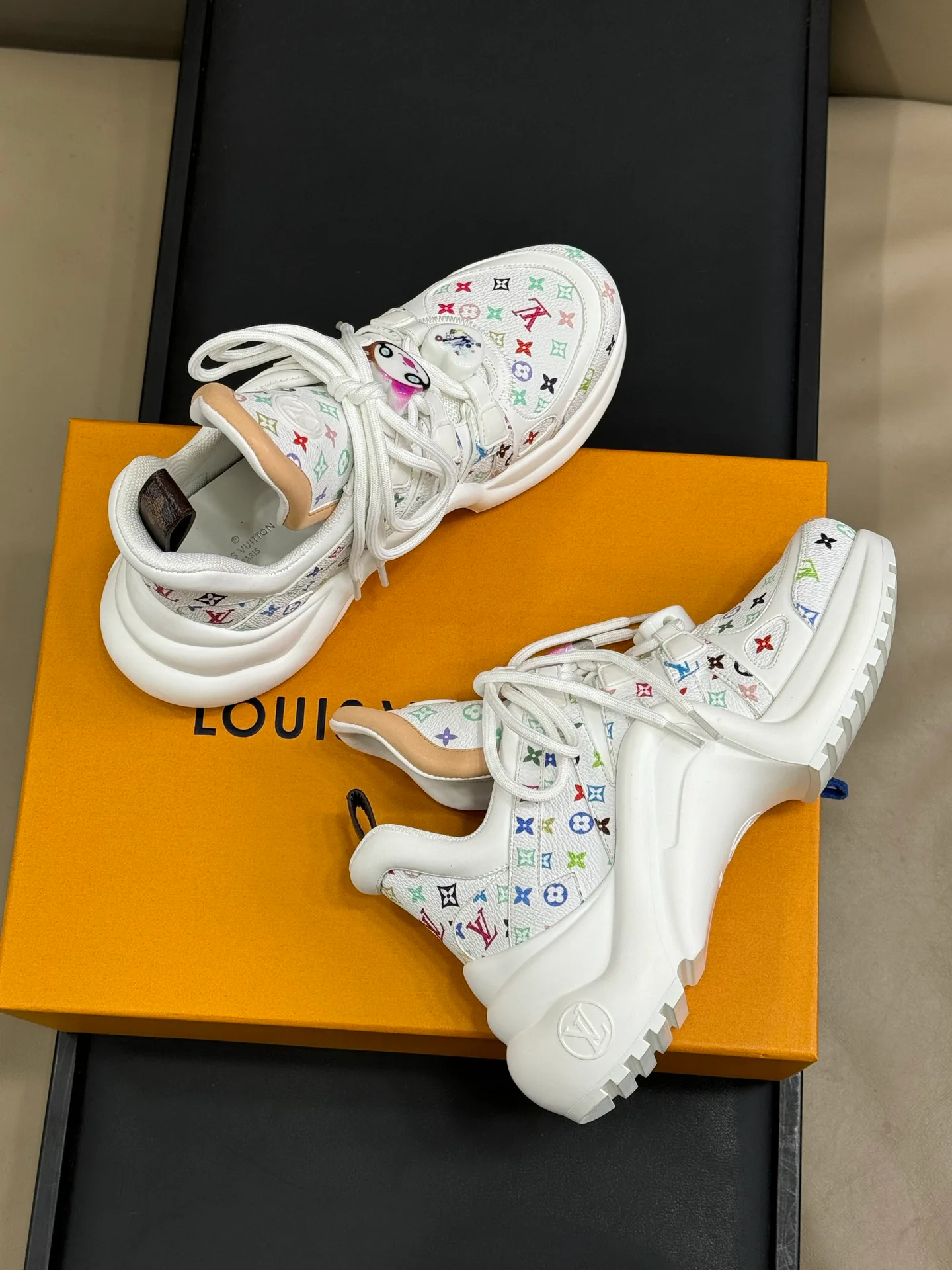 Кроссовки Женские Louis Vuitton 28556