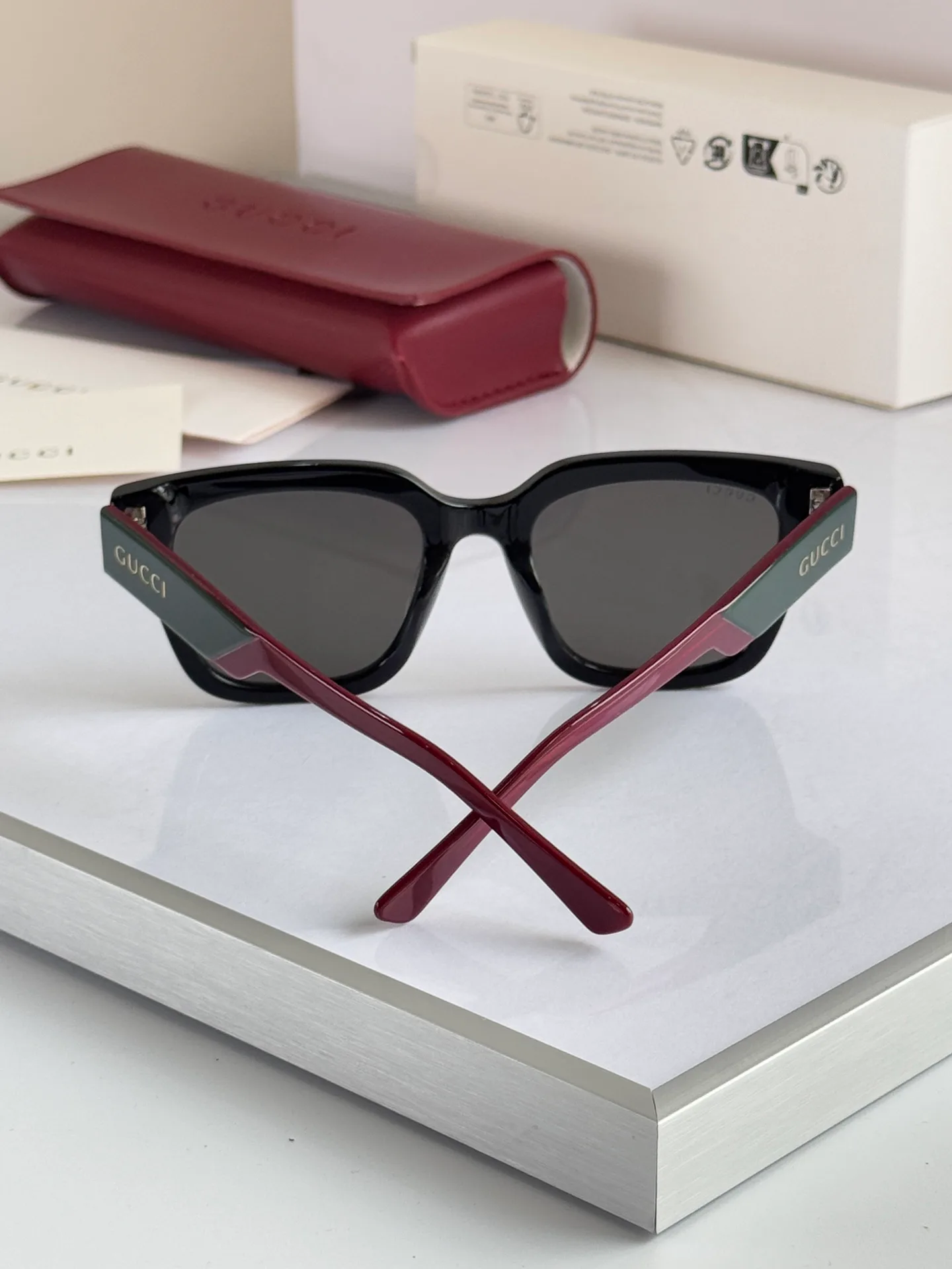 Очки Gucci 1893291