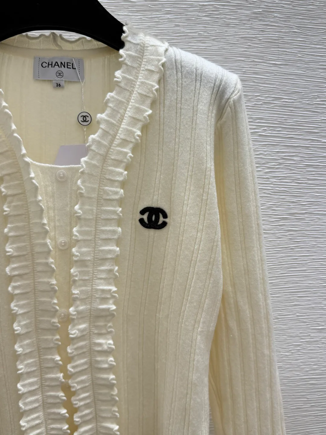 Джемперы И Свитеры Женские Chanel 19497169