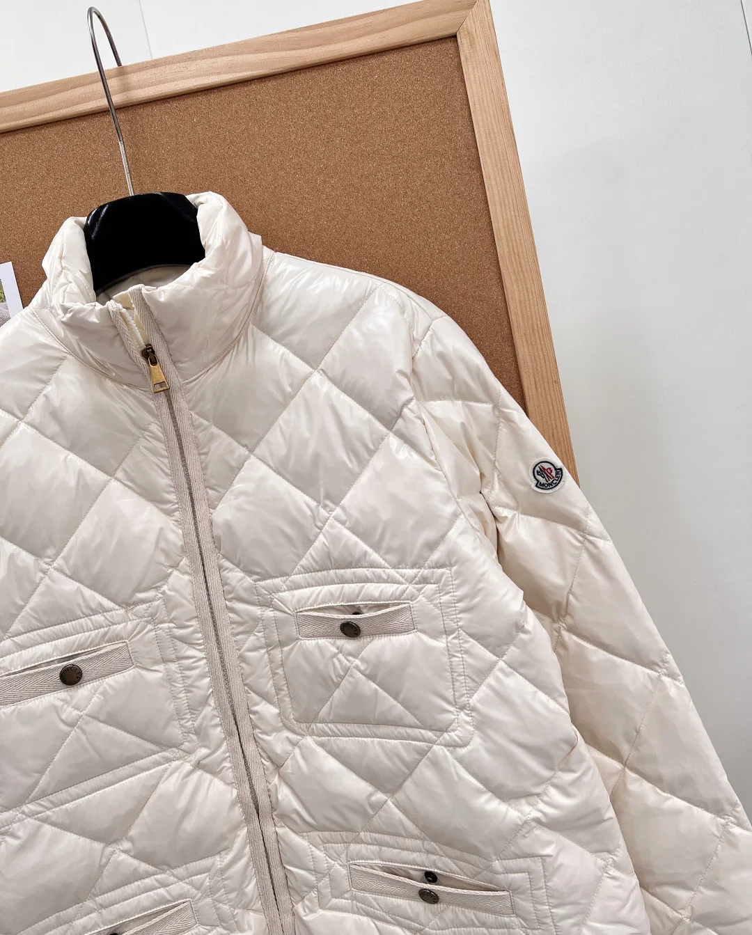 Куртки И Пуховики Женские Moncler 19520739