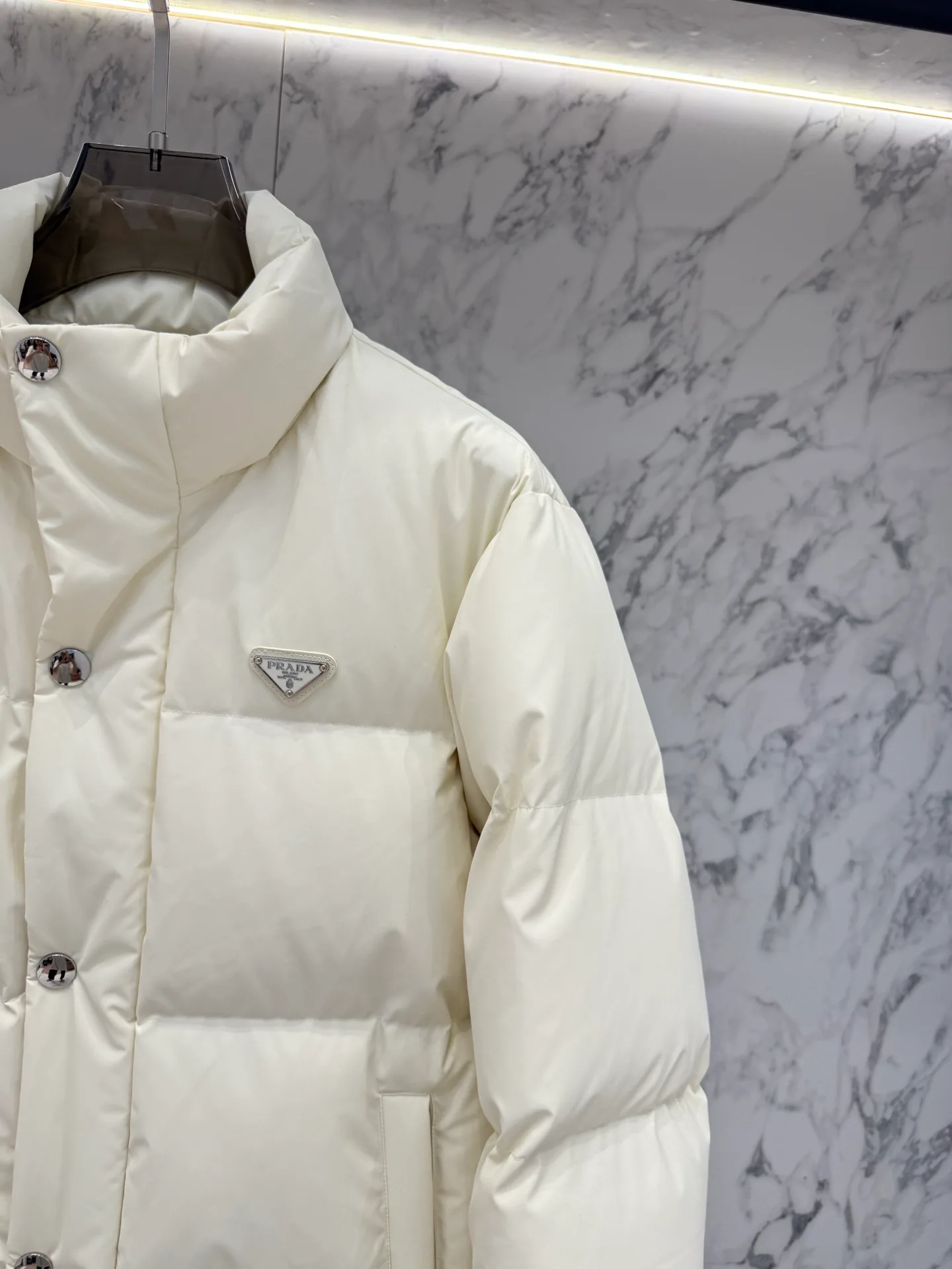 Куртки И Пуховики Женские Prada 19246454