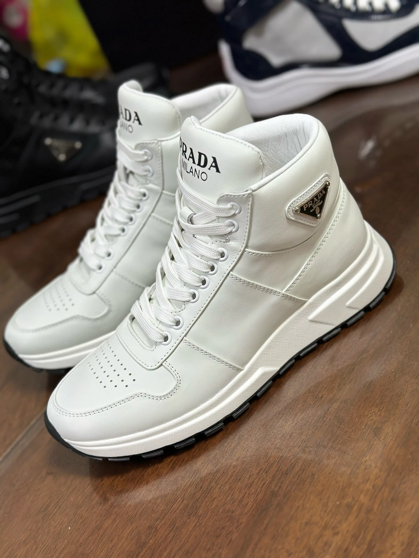 Кроссовки Мужские Prada 232461