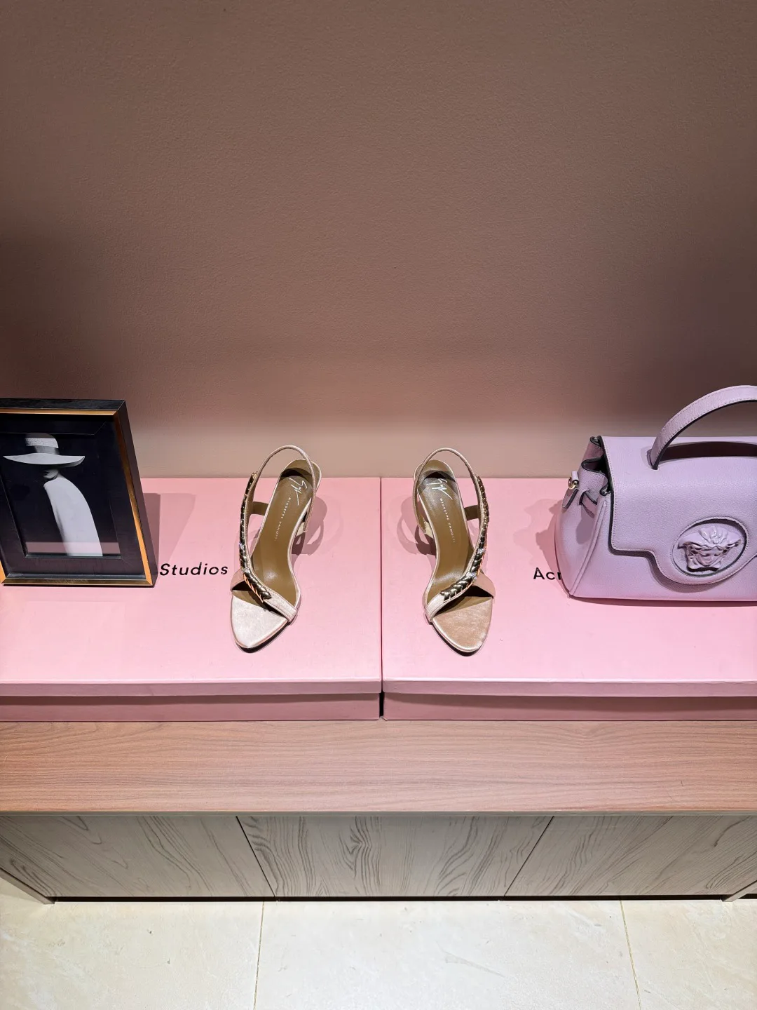 Босоножки Женские Giuseppe Zanotti 11268846