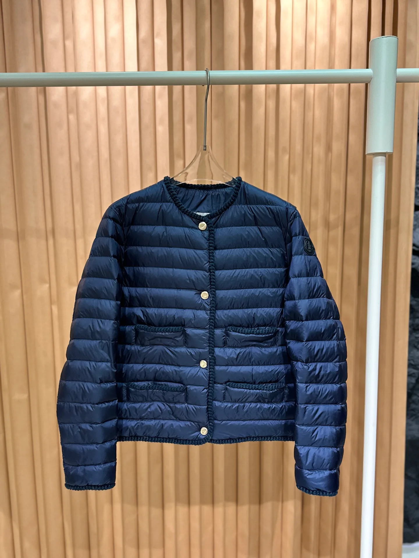 Куртки И Пуховики Женские Moncler 18710179
