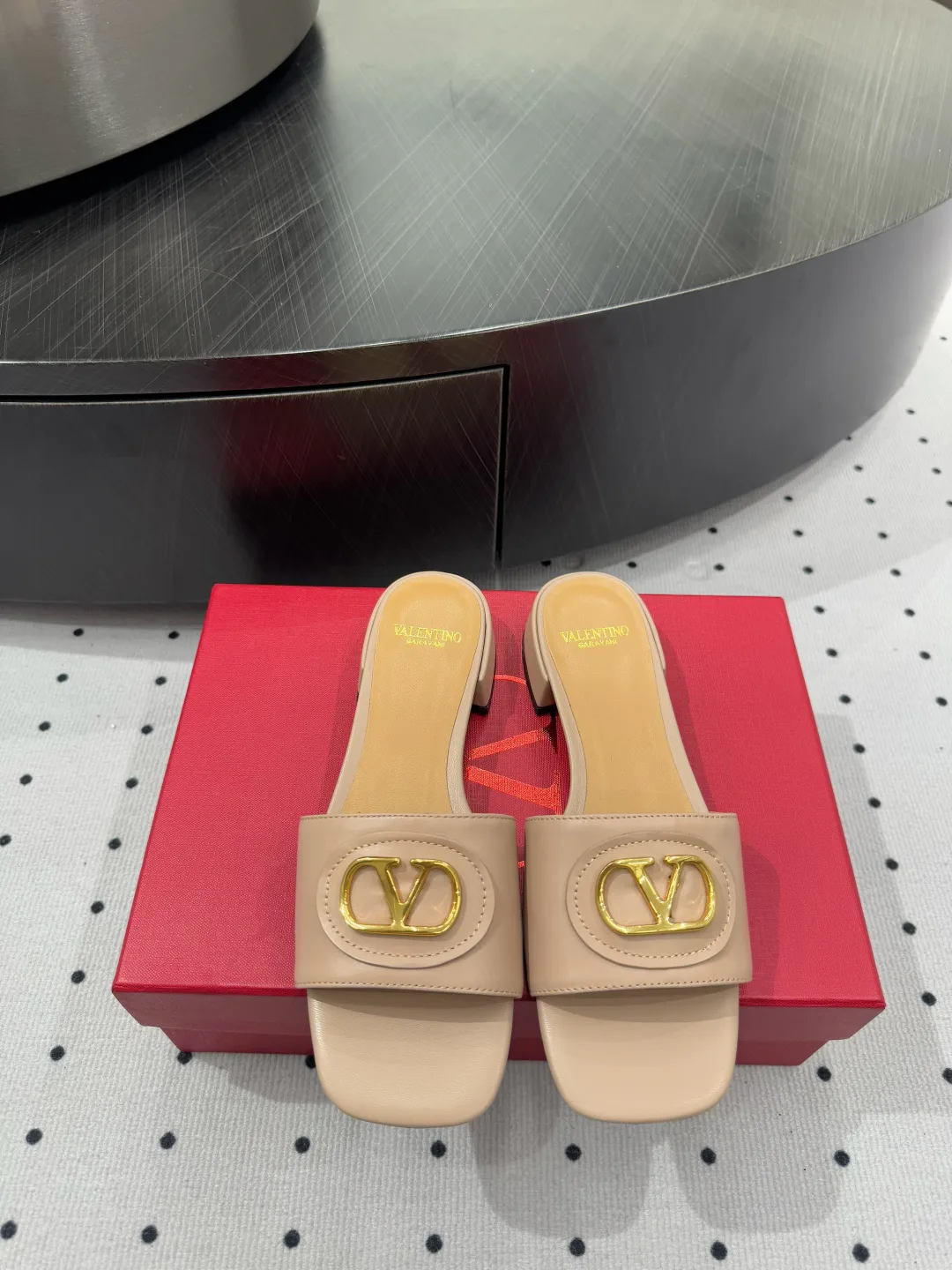 Шлепанцы Женские Valentino 32448