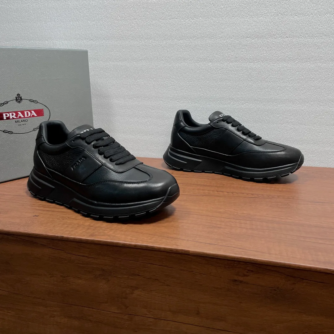 Кроссовки Мужские Prada 17542579