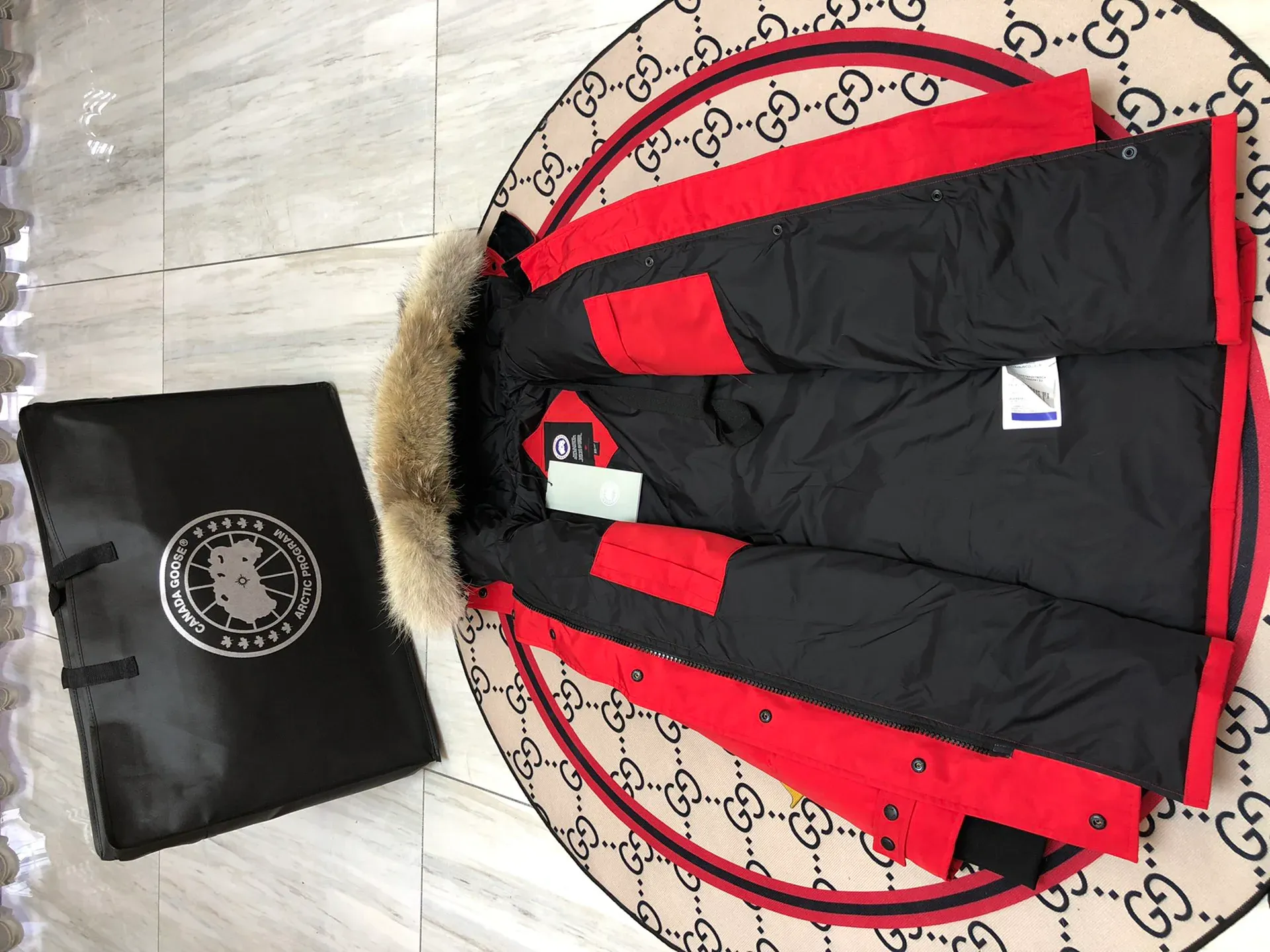Куртки И Пуховики Женские Canada Goose 6556256