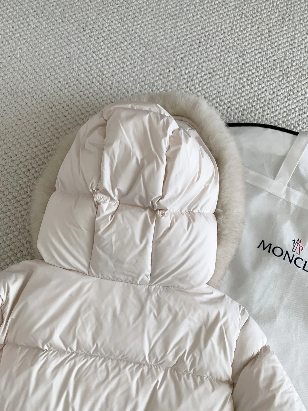 Куртки И Пуховики Женские Moncler 723416