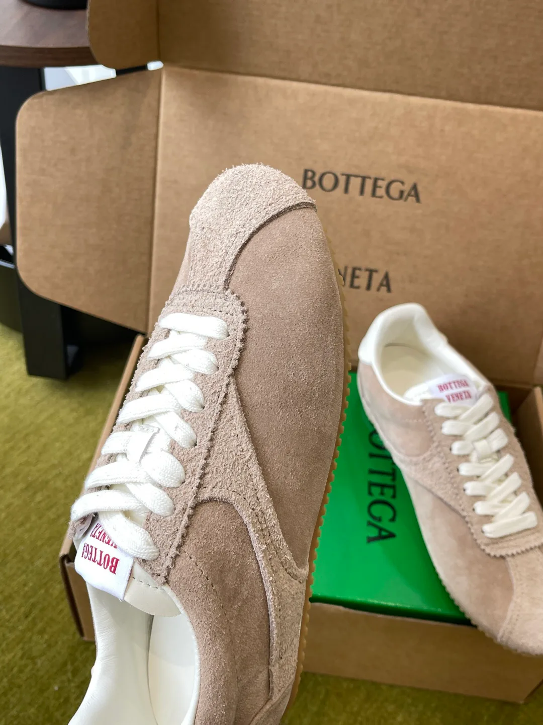 Кроссовки Женские Bottega Veneta 19578539