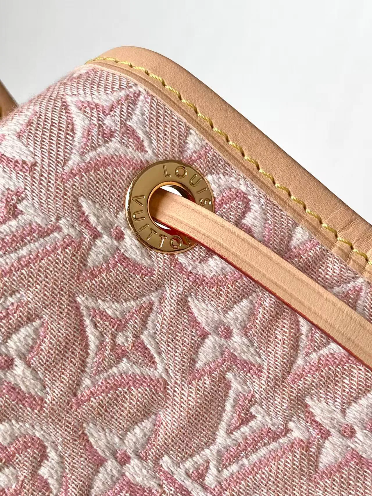 Классические Сумки Женские Louis Vuitton 17428093