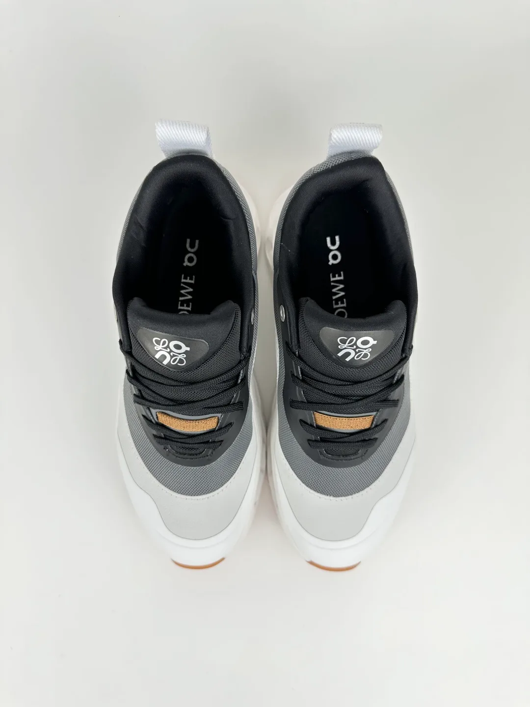 Кроссовки Женские Loewe 11228561