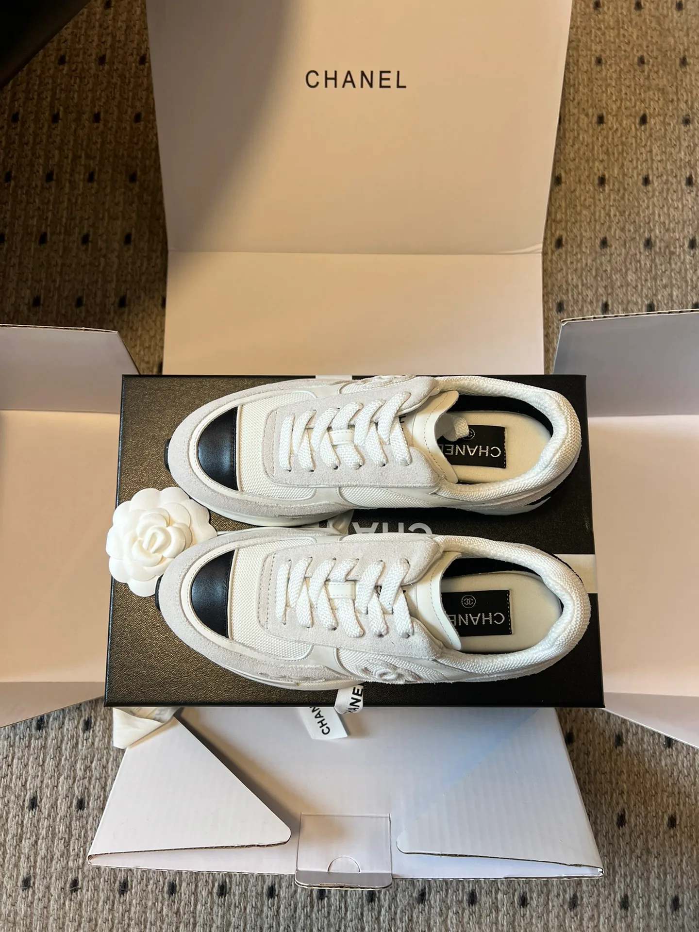 Кроссовки Женские Chanel 1122494